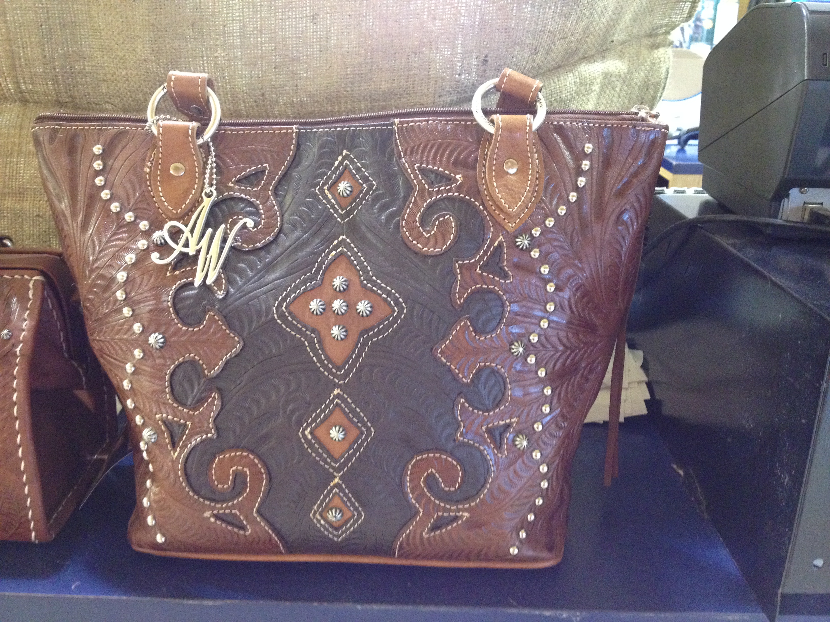 40% Off American West Leather Purses :: New Braunfels Feed & Supply